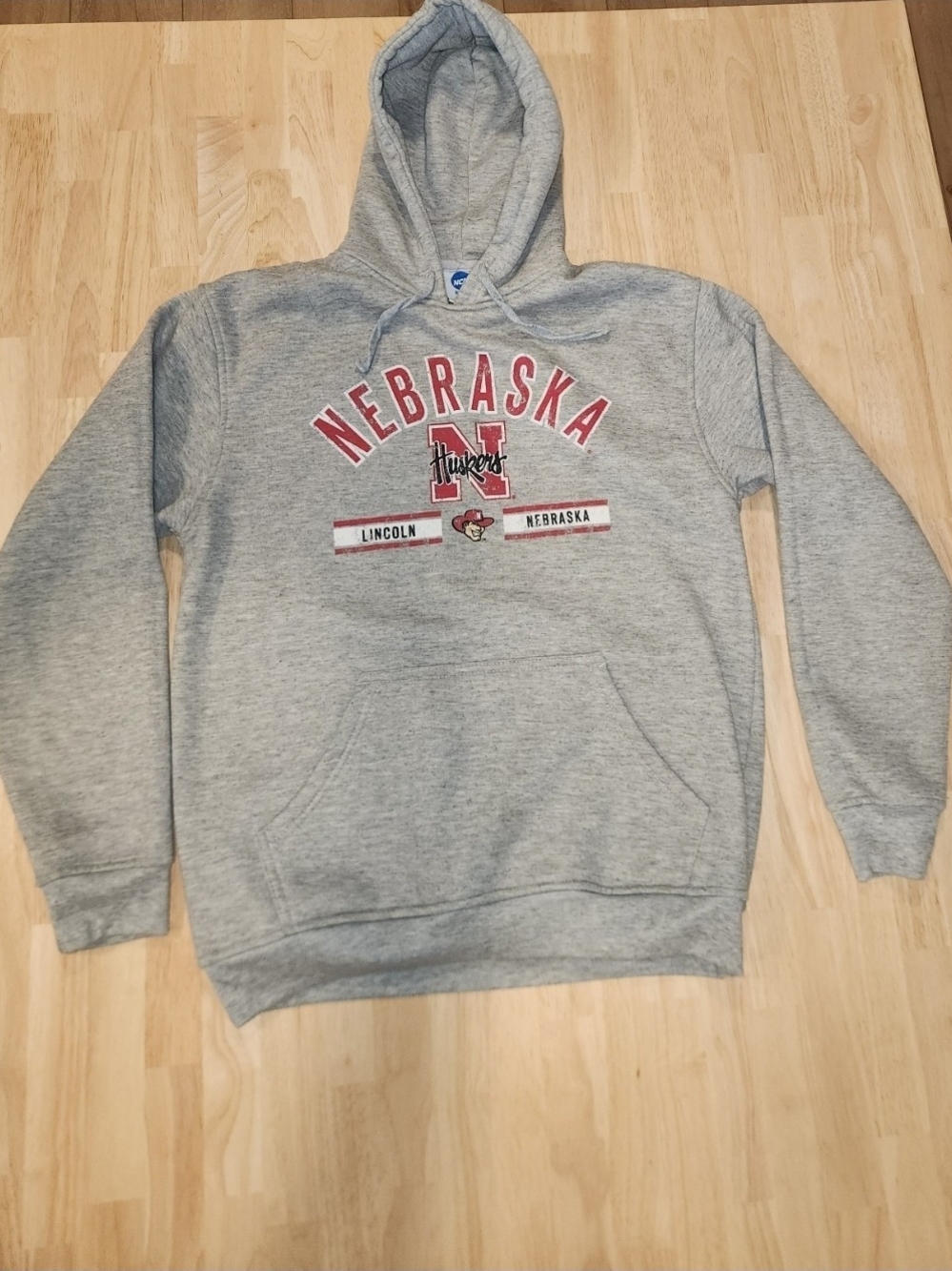 Vintage Y2K NCAA Nebraska Cornhuskers Gray Hoodie Mens Size Medium Good Conditio